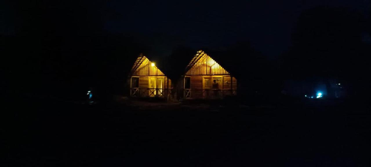 Banana Tree Home Stay Hampi Exterior foto