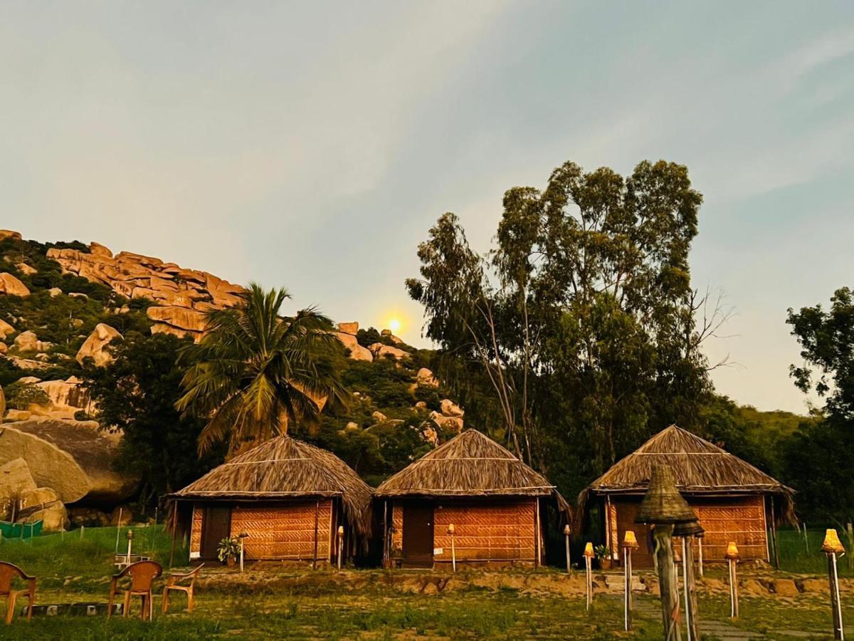 Banana Tree Home Stay Hampi Exterior foto